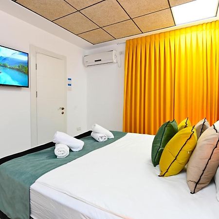 Yalarent Malina Motel In Tiberias Tiberíades Exterior foto